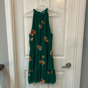Aritzia Wilfred green floral dress - Size M - like new condition